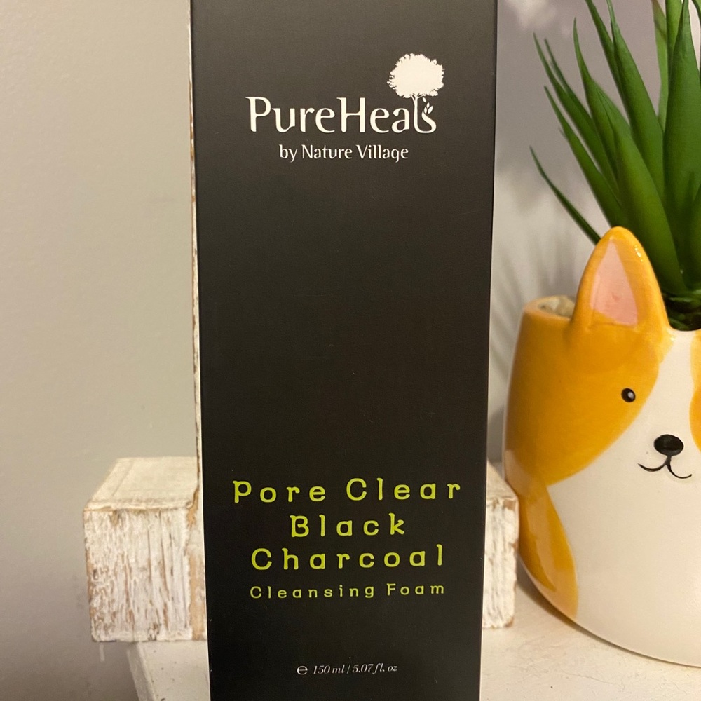 PureHeals—Pore Clear Black Charcoal Cleansing Foam